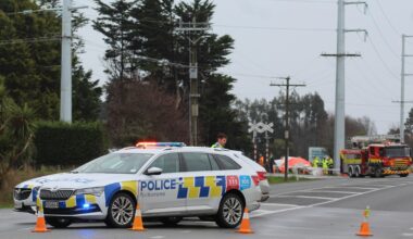 One dead after crash between car and train in Invercargill