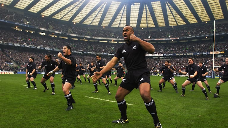 Jonah Lomu and the New Zealand All Blacks perform the Haka prior to the Investec Challenge Match between England and New Zealand.