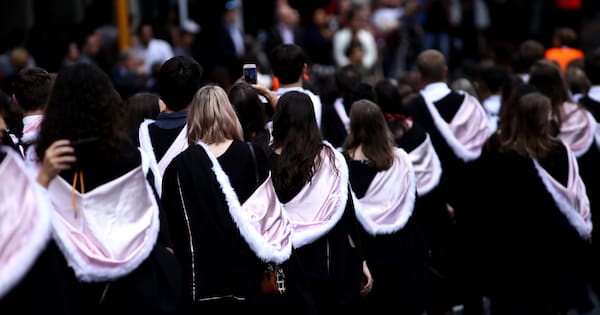 Student job confidence slumps to its lowest in 11-year survey