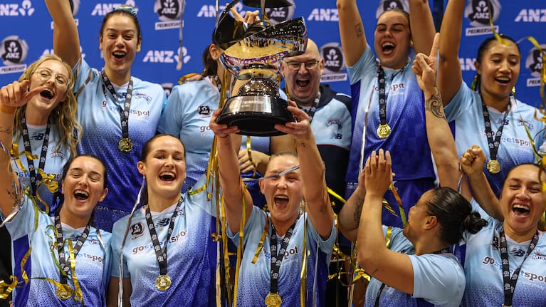 Mystics celebrate winning the ANZ Premiership Grand Final