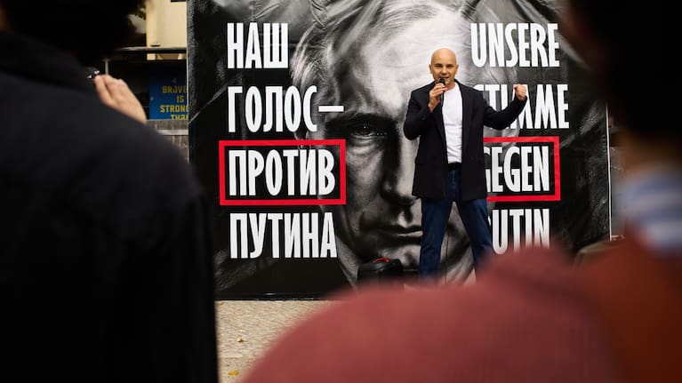 Russian political activist Andrei Pivovarov speaks during a protest in front of Russian embassy as people cast their vote for the Russian parliament election in Berlin, Germany, Sunday, Sept. 20, 2026.