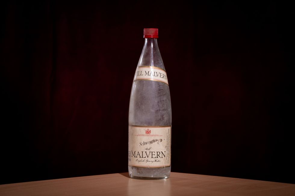 Schweppes Malvern English Still Spring Water