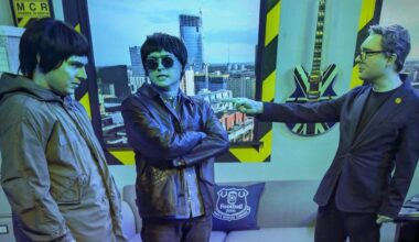 'SNL UK': Andy Burnham Joins Oasis, Who Are Russian Spies In Cold Open