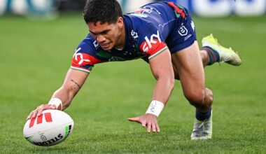 Fullback Taine Tuaupiki saves Warriors with hattrick of tries over Sea Eagles