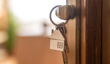 Major bank lowers one fixed mortgage rate, lifts most others