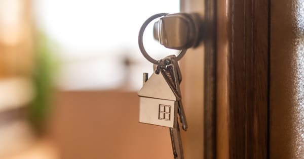 Major bank lowers one fixed mortgage rate, lifts most others