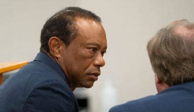 Tiger Woods loses driver licence for five years after Florida crash