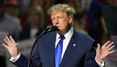 Trump makes dubious pledge to give every US adult $8500 if GOP wins