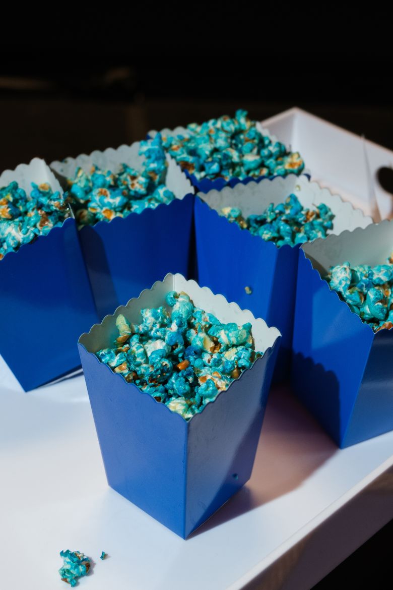 Blue popcorn on display looked somewhat unappetizing.