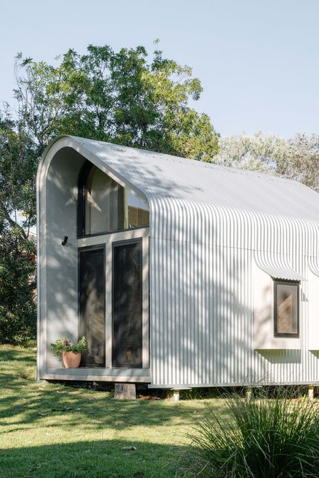 The “flat pack” studio is built using modular CNC-fabricated components, with the potential for assembly by owner-builders.
