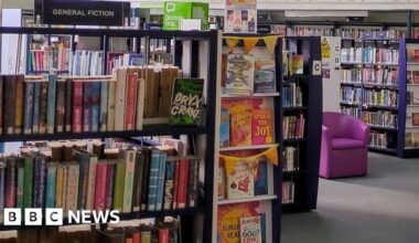 Focus on reading's benefits for mental health in Guernsey - BBC