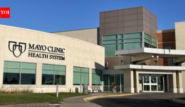 A farmer left $10.9 million to build a cancer centre; Mayo Clinic was supposed to get it only if the local hospital lost its independence | World News