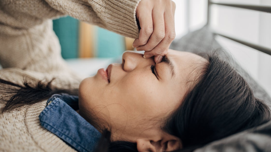 Doctors Explain Why The Viral Claw Clip Hack Might Work For Migraines