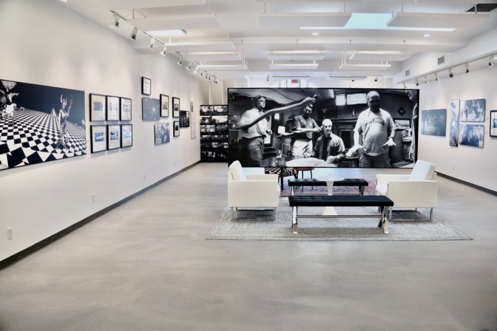 Jeff Bridges and Family to Take Over Prime State Street Gallery in Santa Barbara