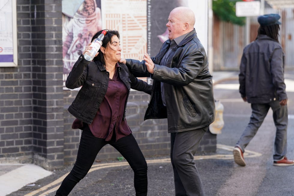 Kat Moon, Phil Mitchell, EastEnders kat moon, phil mitchell, eastenders
