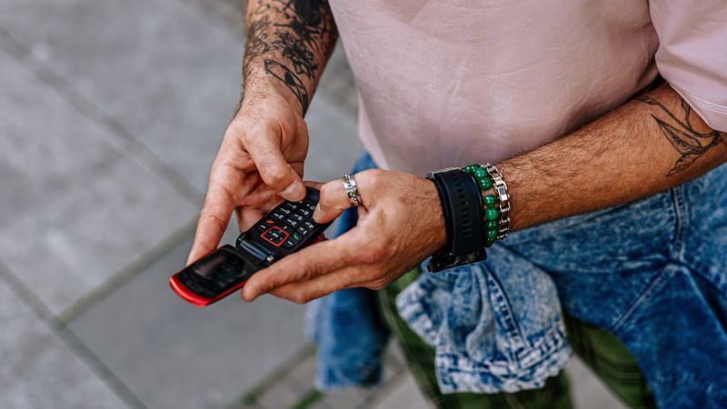 Left to your own devices: The benefits of a smartphone-free life