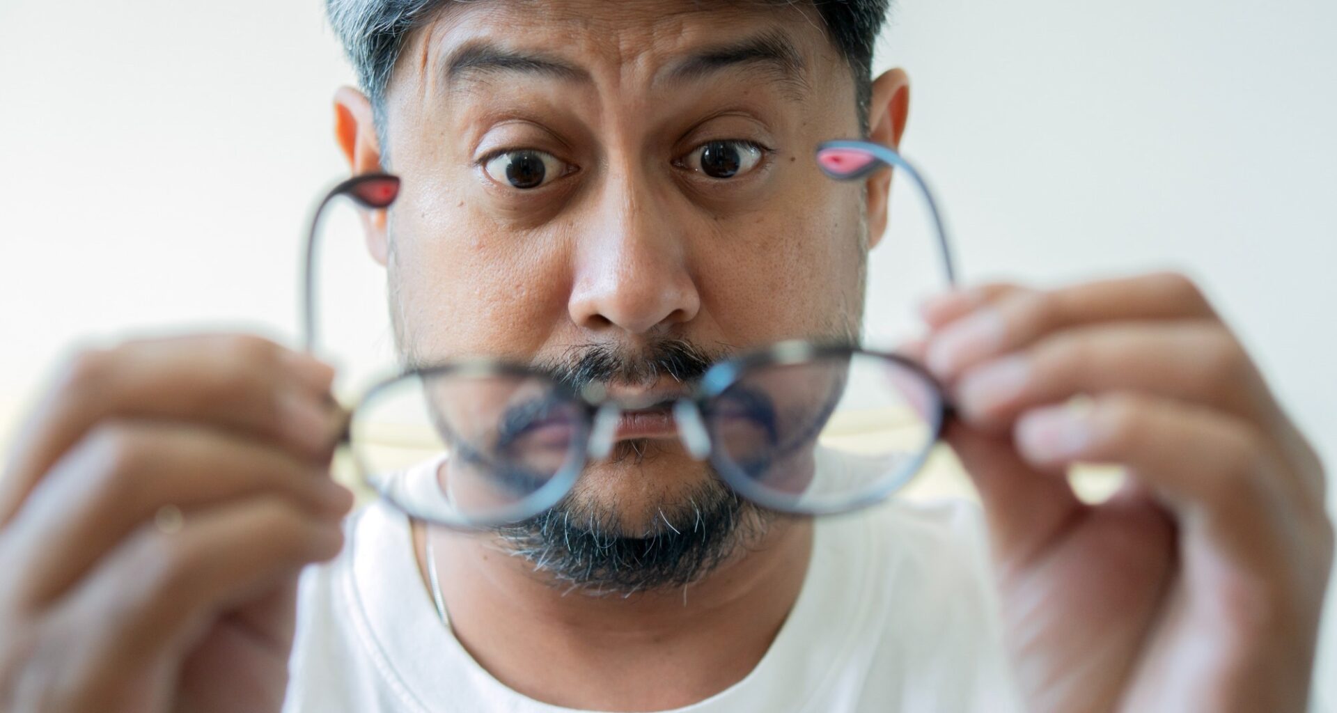 Study: Severity and progression of visual impairment and risk of dementia. Image Credit: Kunlathida6242 / Shutterstock