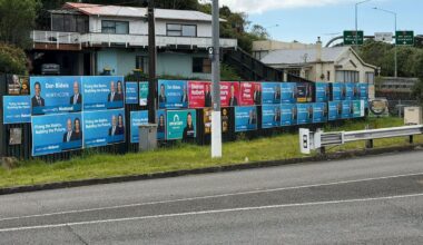 Election 2026: NZTA says organisation ‘must remain politically neutral’ after ordering signs off fence by Sunday