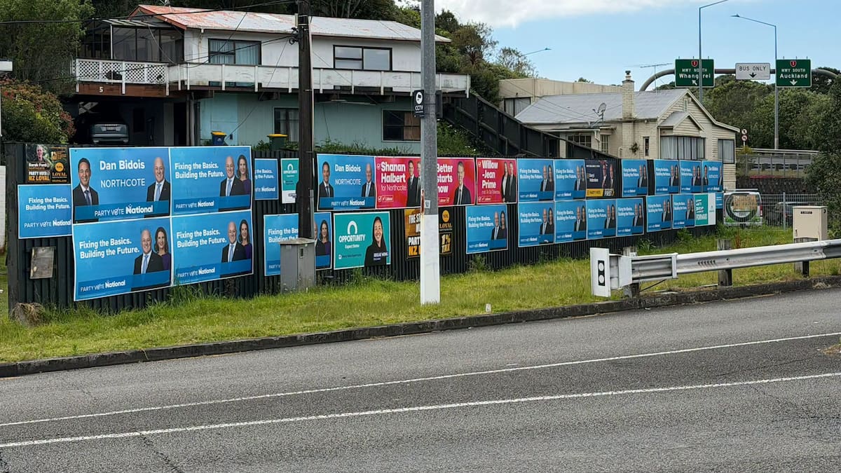 Election 2026: NZTA says organisation ‘must remain politically neutral’ after ordering signs off fence by Sunday