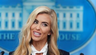 Zacharia's debut shows the pitfalls, possibilities of White House press sec role