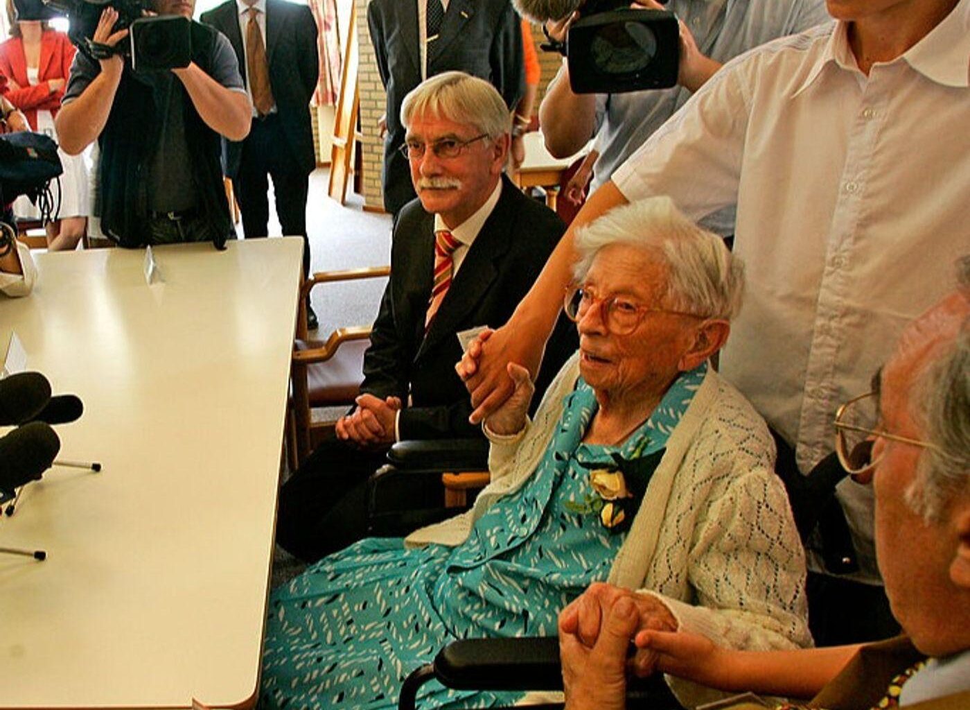 How to Live Forever (or Die Trying) | On the Media