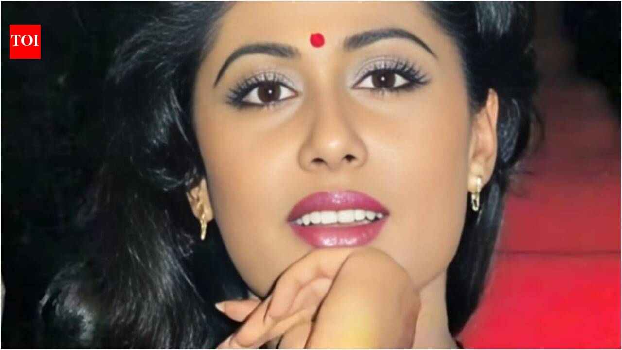 Raj Babbar pens emotional note for Smita Patil on her 71st birth anniversary, says, 'Miss you', hails her ‘rare sensitivity’ and artistry |