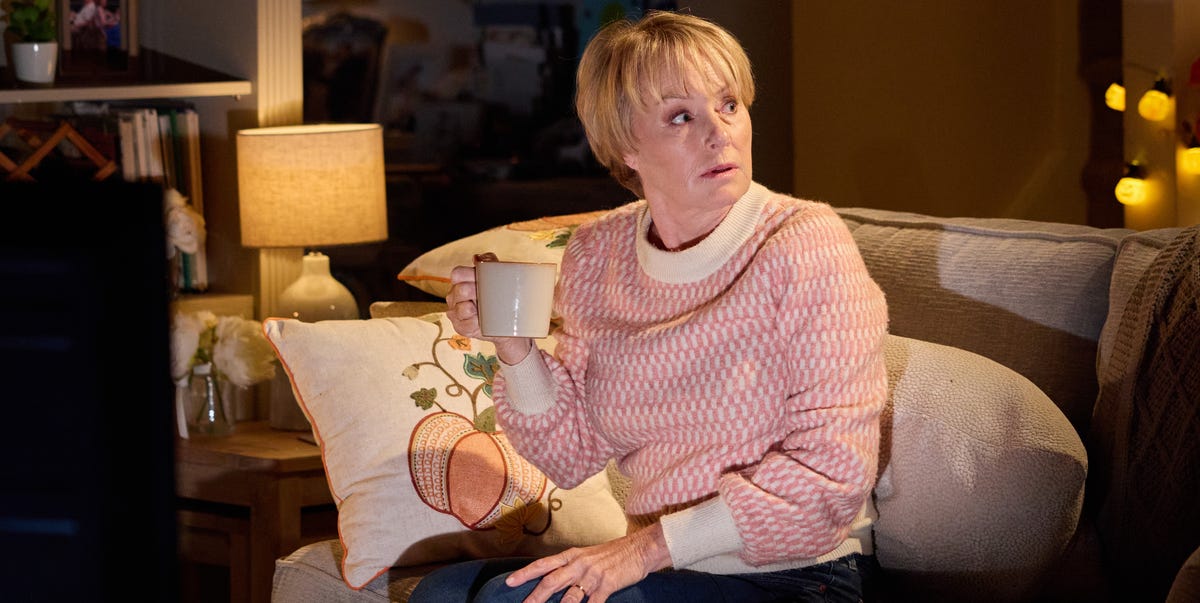 Coronation Street's Sally Metcalfe to battle mystery intruder on Halloween