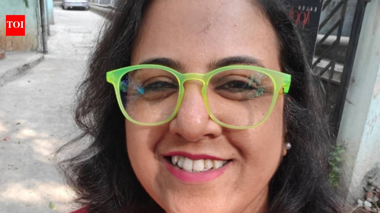 Who was Divya Vinekar? From digital marketing to acting; 'Darlings' actor's career and life; her roles in films and digital media | Hindi Movie News