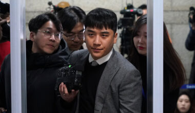 Seungri arrives for a hearing at the Seoul Central District Court on Jan. 13, 2020. (Getty Images)