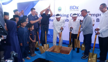 West Java Governor Dedi Mulyadi (center), BDx Indonesia chief executive officer Agus Hartono Wijaya and BDx Data Centers CEO Mayank Srivastava attend the groundbreaking ceremony on July 28, 2026, for the CGK4 campus in Jatiluhur, Purwakarta, West Java, alongside local leaders and community representatives.