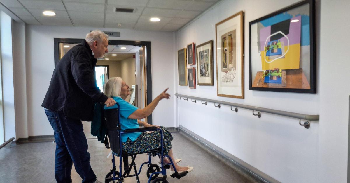 Major touring art exhibitions arrive at Glasgow NHS hospitals