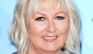 Sue Cleaver hails legacy of Victoria Wood as she joins Dinnerladies stage play