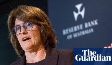 Australian consumer confidence plunges to worst level since 1990s after RBA rate rise | Reserve Bank of Australia