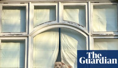 ‘They looked like two curtain-twitchers, though not very subtle ones’: Peter Crome’s best phone picture | Photography