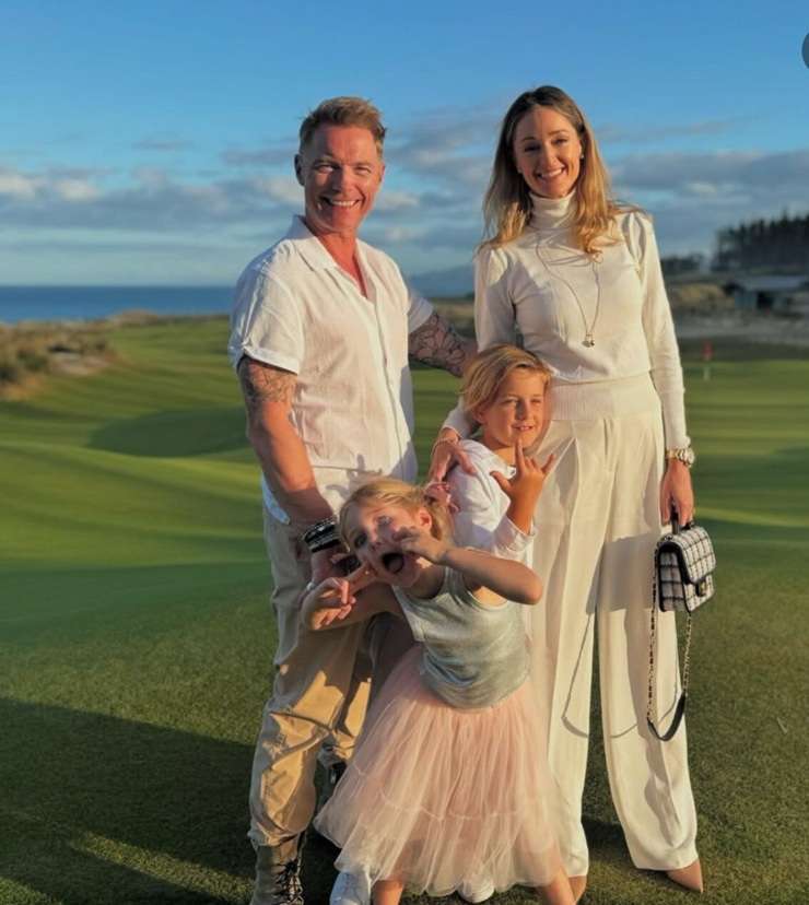 OneRoof's Catherine Smith was checking out luxury resorts at the same time Justin Bieber is rumoured to be having a round of golf at Tara Iti. Video / Ryan Bridge TODAY