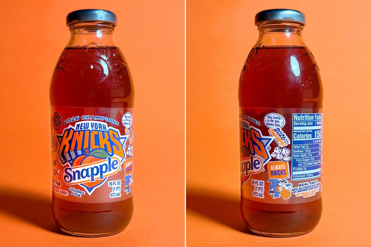 Front and back labels of the Knicks championship Snapple bottle
