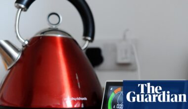 Labour could oversee worst parliament on record for living standards, study warns | UK cost of living crisis