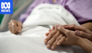 'Stranded patients' in NSW hospitals prompts call for change from productivity commissioner