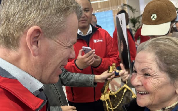 Chris Hipkins at Sephora, Sylvia Park, October 2026.