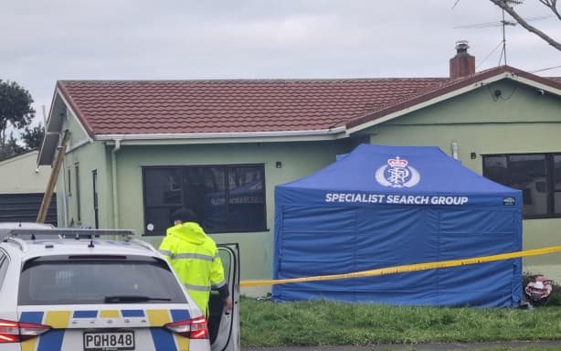 Cordons remain in place on a street in Auckland's Papatoetoe following a serious incident.