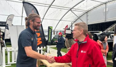 Labour leader Chris Hipkins goes on spending spree during walkabout at Upper Hutt outdoor show