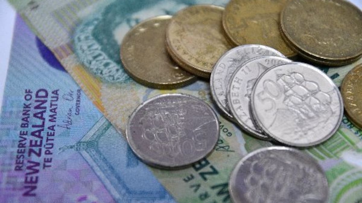 Cost of living: More Kiwis struggle to afford essentials, seek cheapest products