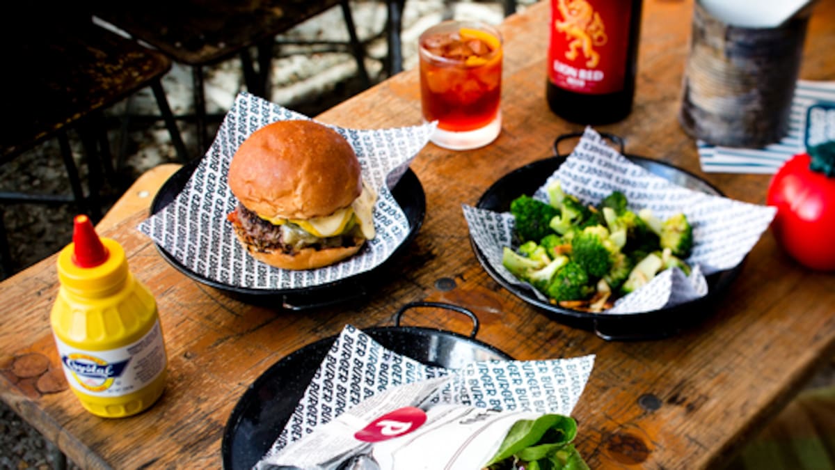 Burger Burger returns: Torbay restaurant reopening after liquidation