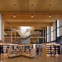 © Kevin Scott Central Library at Stevens Ranch / Miller Hull Partnership + Steele Associates Architects - Interior Photography, Wood, Shelving, Lighting, Glass
