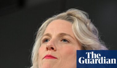 Ministers urge ATO to reverse credit card ban amid growing backlash from small businesses | Tax