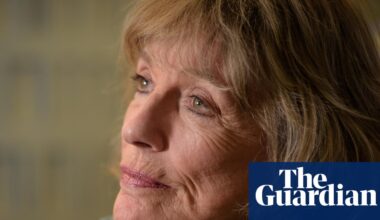 ‘She asked me to lie on her feet while she did sit-ups’: your memories of Esther Rantzen | Esther Rantzen