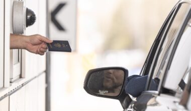 Cross-border visits by Canadian and U.S. residents up from last year: StatCan