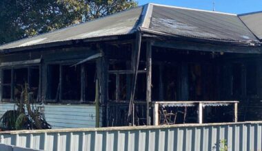 Neighbour screams for help as fire engulfs Robertson Rd, Favona property in Auckland