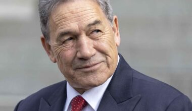 Winston Peters campaigns on minimum wage growth of at least inflation rate