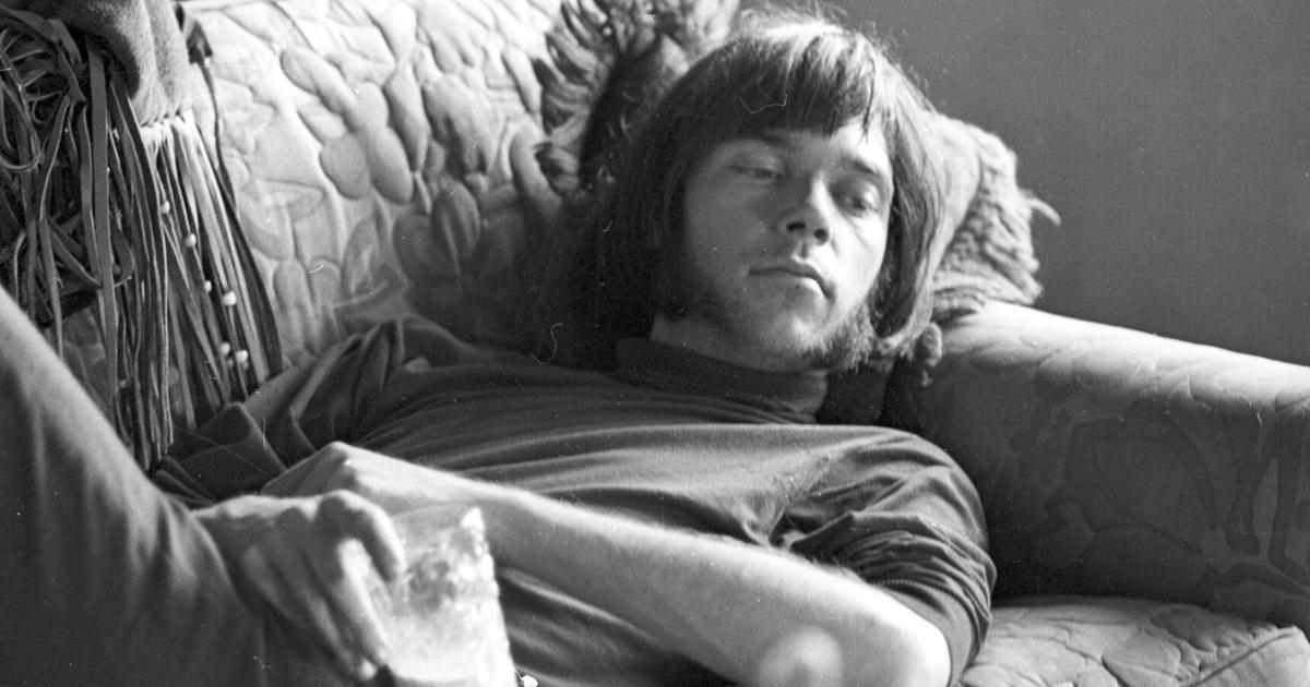 A $25,000 Motown advance broke up Neil Young's Toronto band. Then he headed to L.A. in a hearse